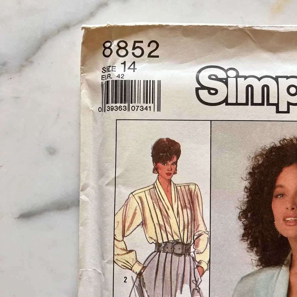 Vintage Simplicity Pattern 8852 1980s Misses' Double Breasted Blouse Sz 14 Uncut